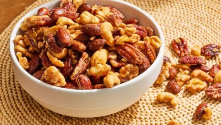 Sweet, Salty, Spicy Party Nuts