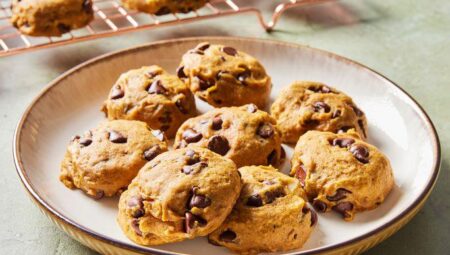 Pumpkin Chocolate Chip Cookies