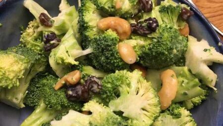 Broccoli Cashew Salad