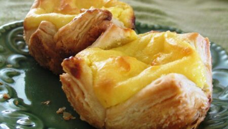 Portuguese Custard Tarts – Pasteis de Nata