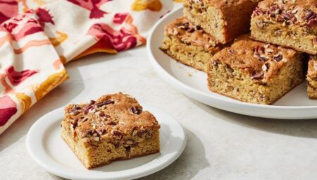 Maple Pecan Blondies