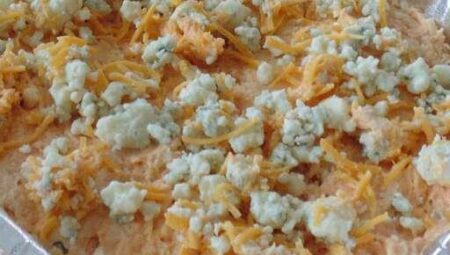 Easy Buffalo Chicken Dip