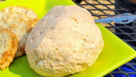 Buffalo Chicken Cheese Ball