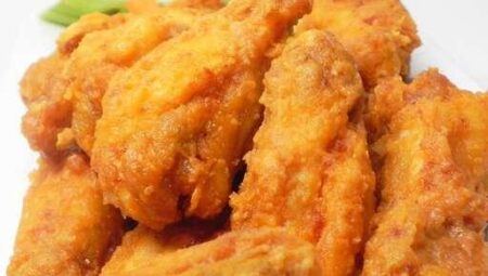 Easy Restaurant-Style Buffalo Chicken Wings