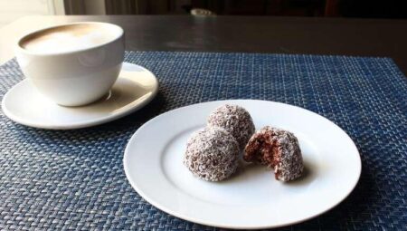 Swedish Chocolate Balls (Chokladbollar)