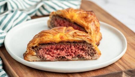 Cheeseburger Wellington