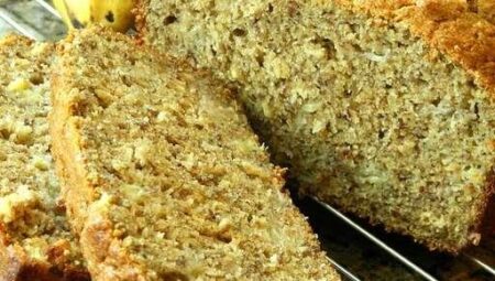 Whole Wheat Banana Bread with Flaxseed and Oats