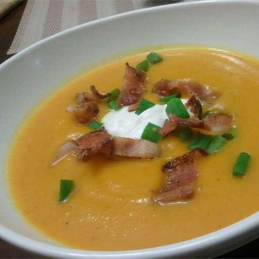 Roasted Butternut Squash Soup with Apples and Bacon