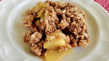 Microwave Apple Crisp