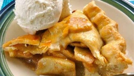 Old-Fashioned Apple Pie